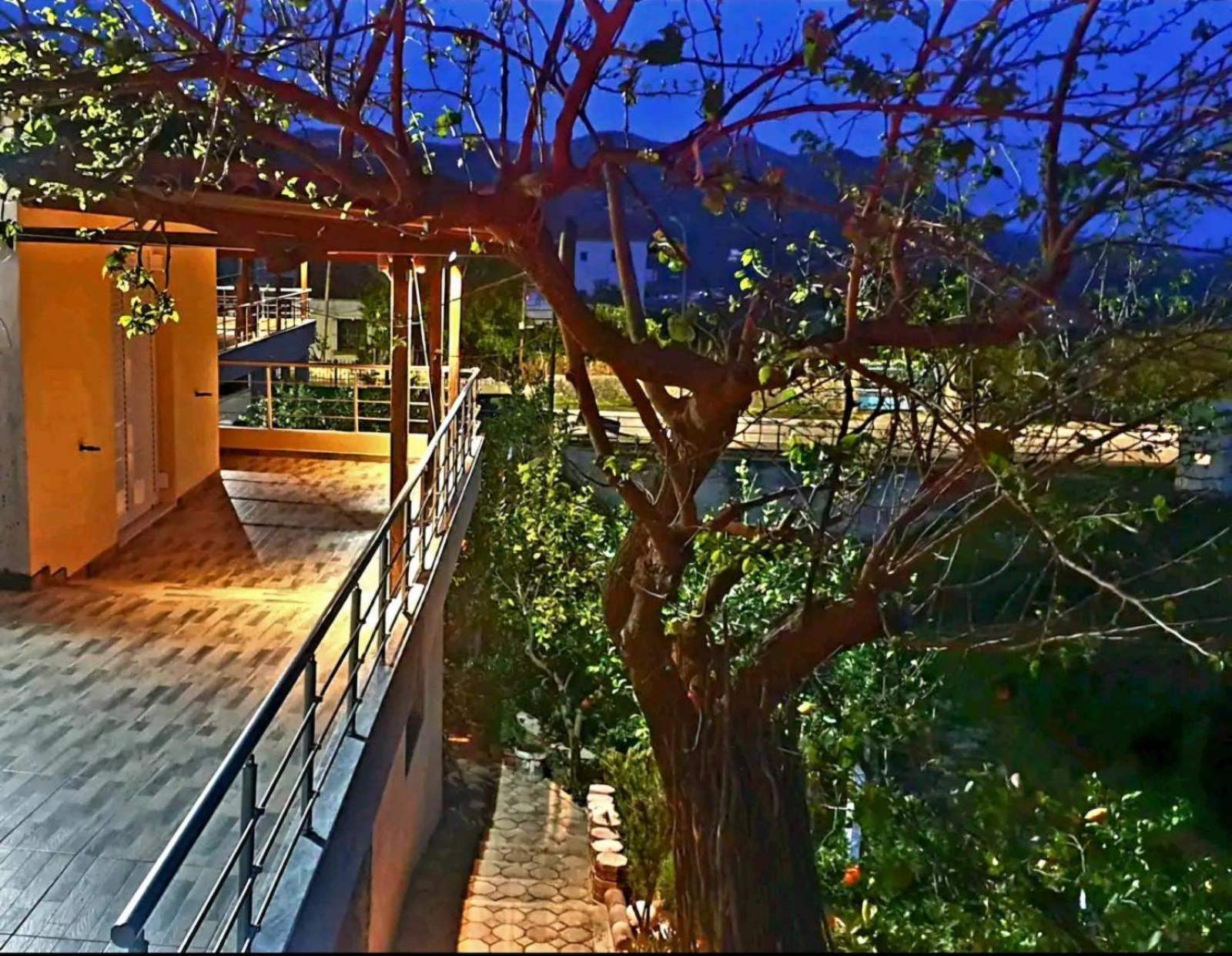 Philoxenia Guest House Himare Exterior photo