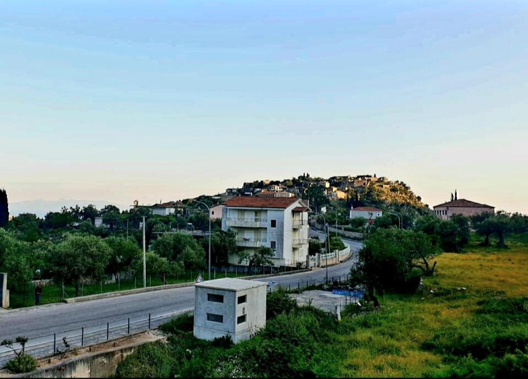 Philoxenia Guest House Himare Exterior photo