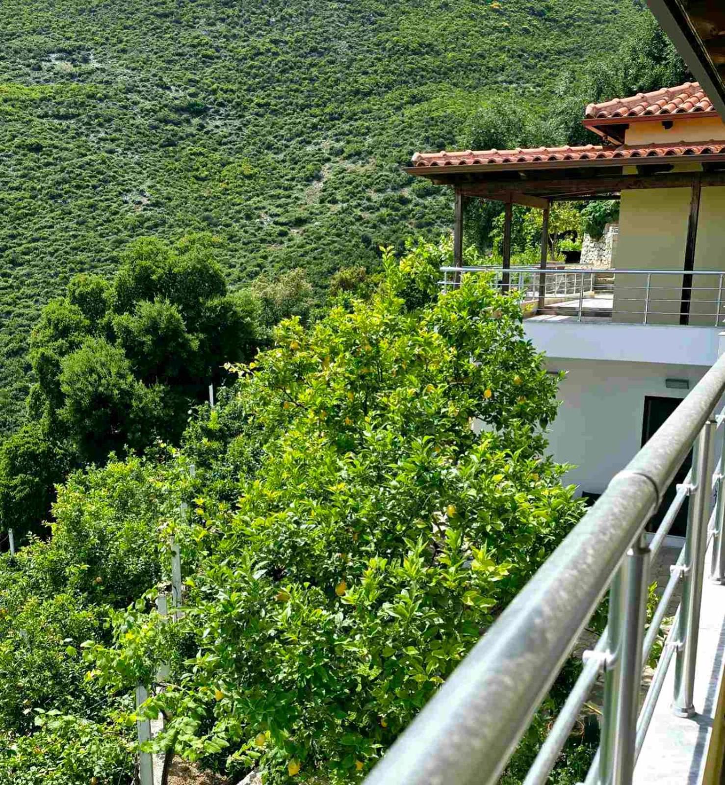 Philoxenia Guest House Himare Exterior photo