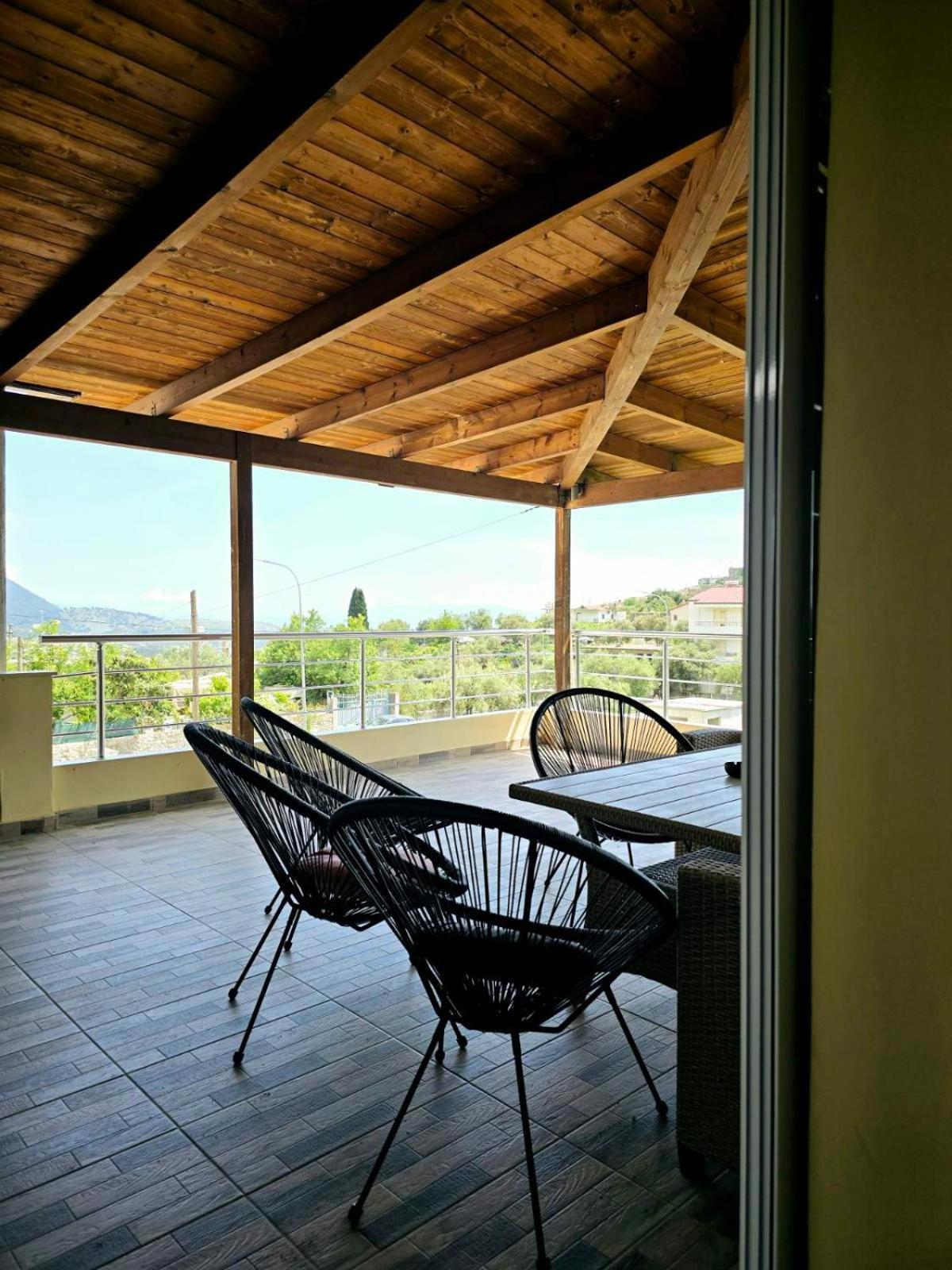 Philoxenia Guest House Himare Exterior photo